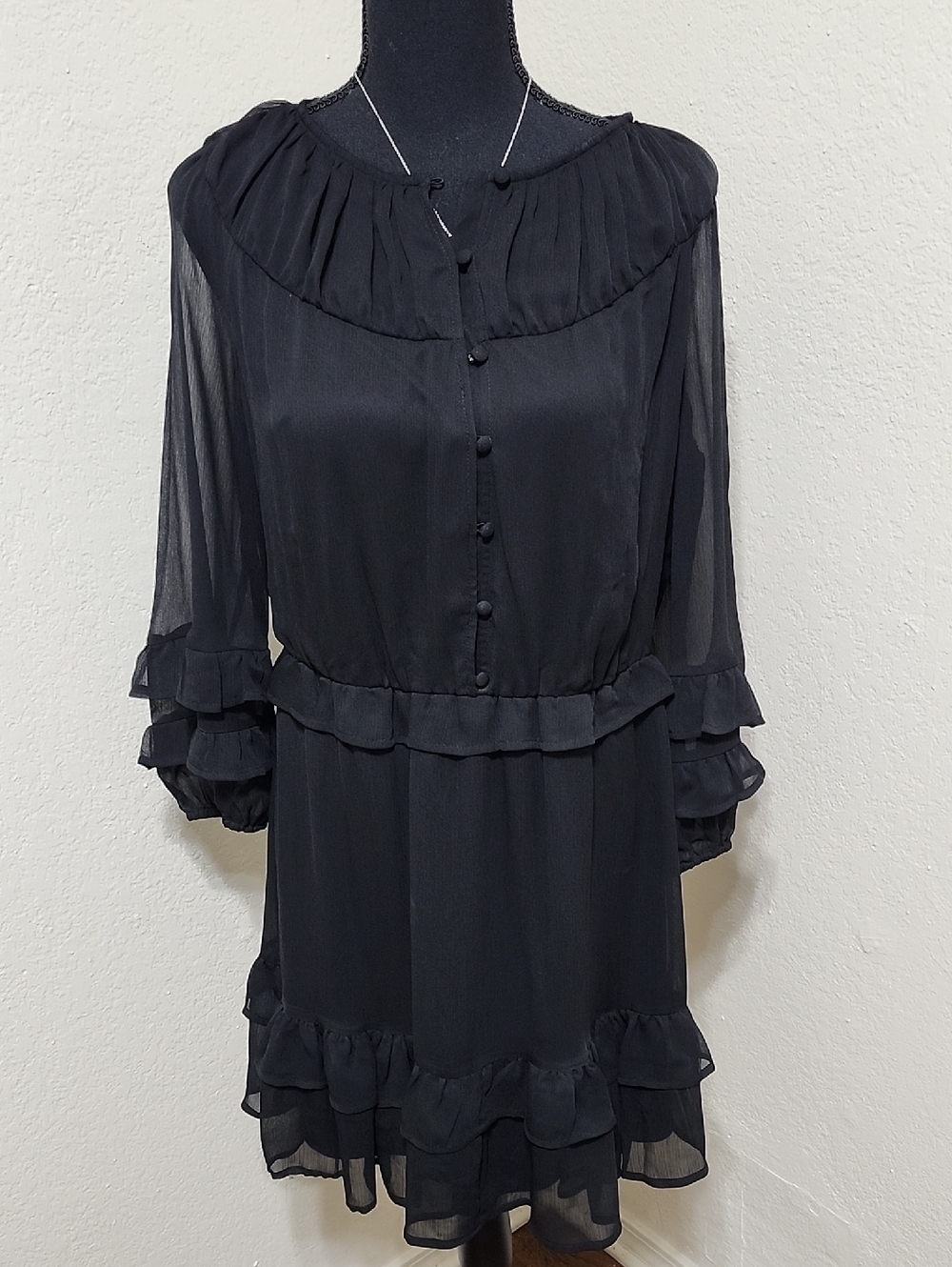 Simply Vera Vera Wang Black Chiffon Ruffle Mini Dress Sz M LBD Sheer Romantic